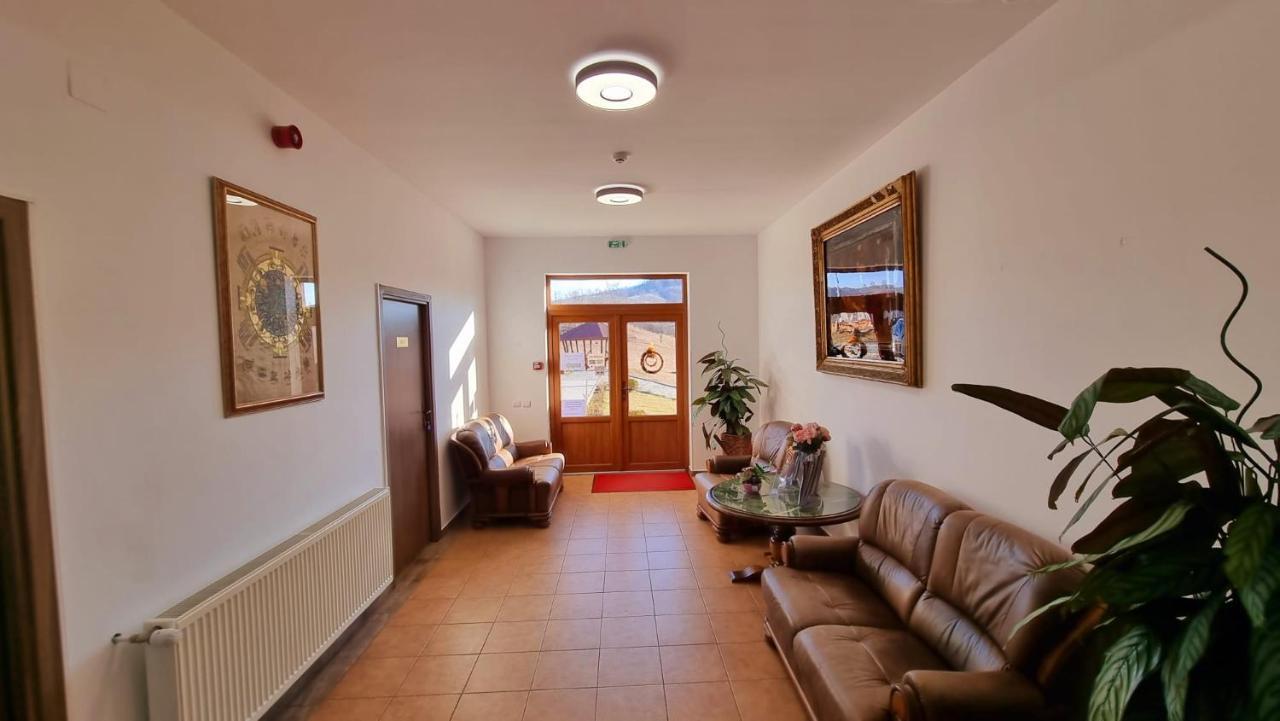 Motel Prislop Haţeg Zewnętrze zdjęcie