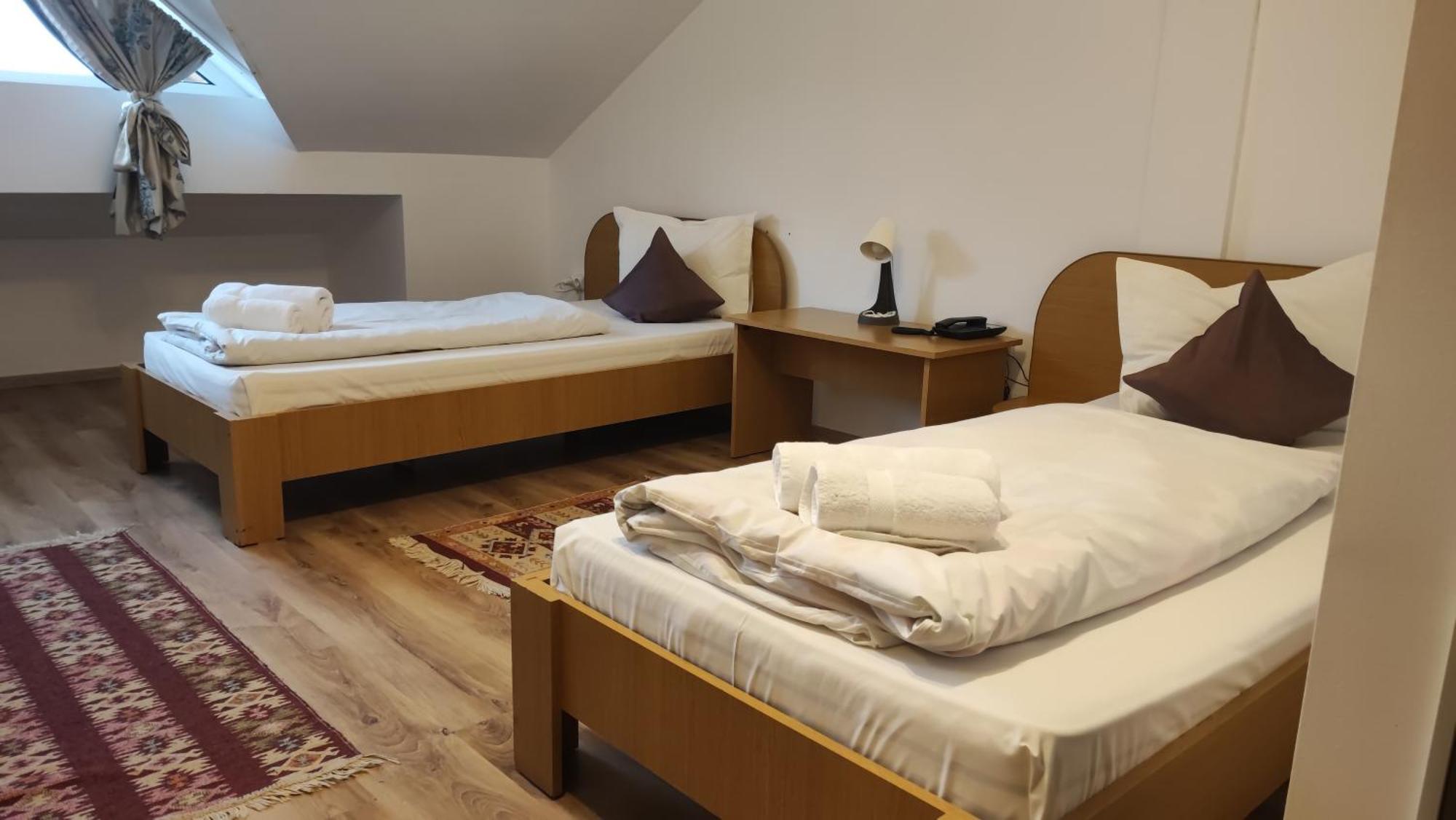 Motel Prislop Haţeg Zewnętrze zdjęcie