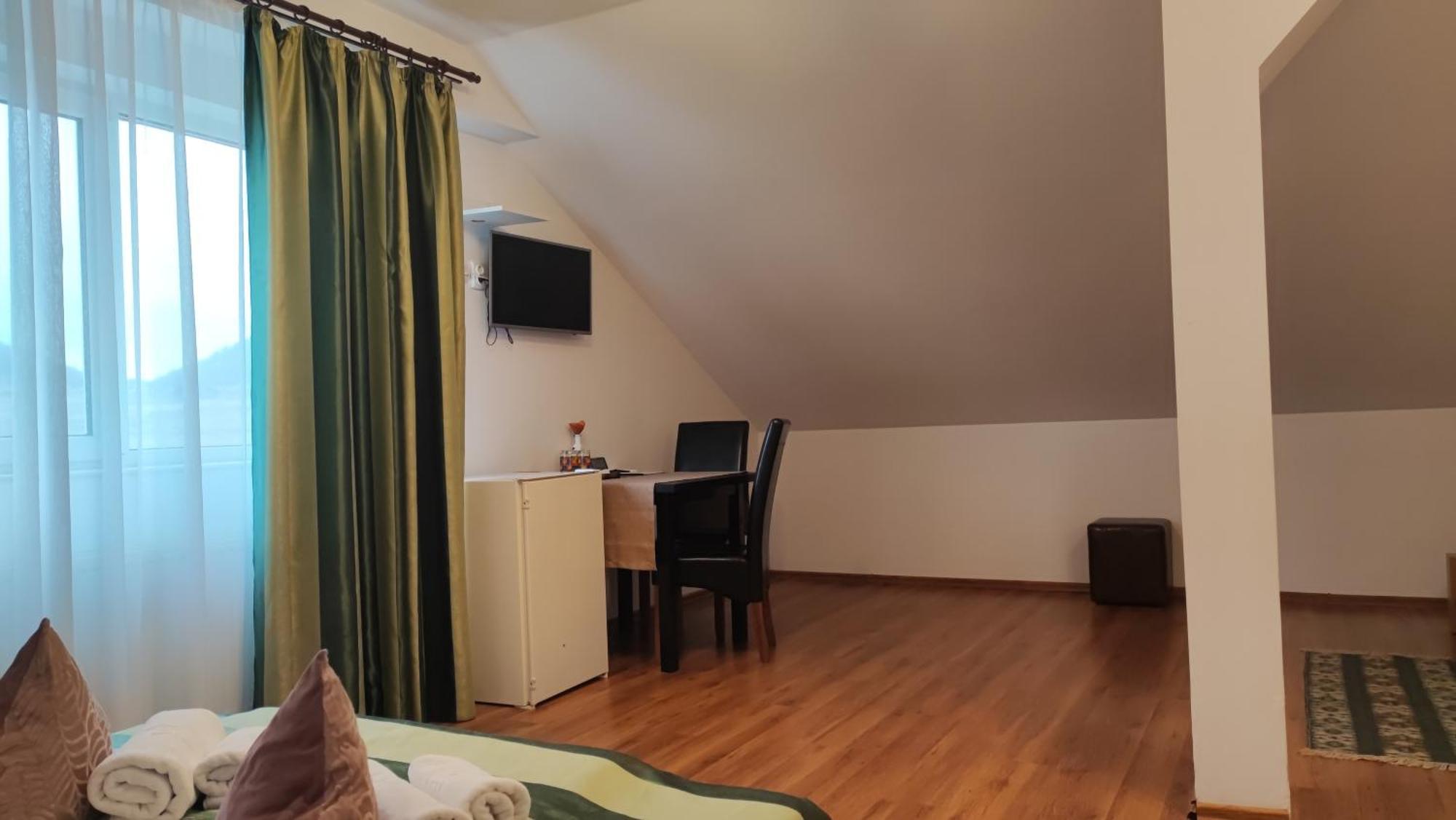 Motel Prislop Haţeg Zewnętrze zdjęcie
