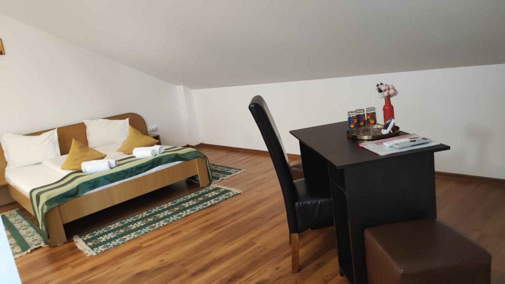 Motel Prislop Haţeg Zewnętrze zdjęcie